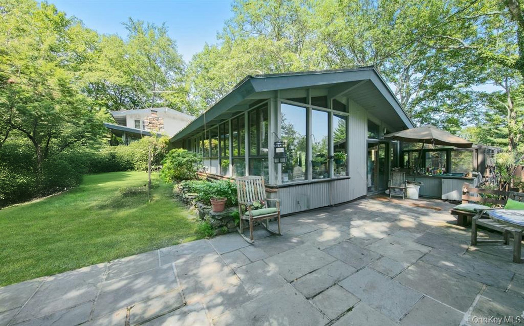 35 Saxon Woods Road Photo 4