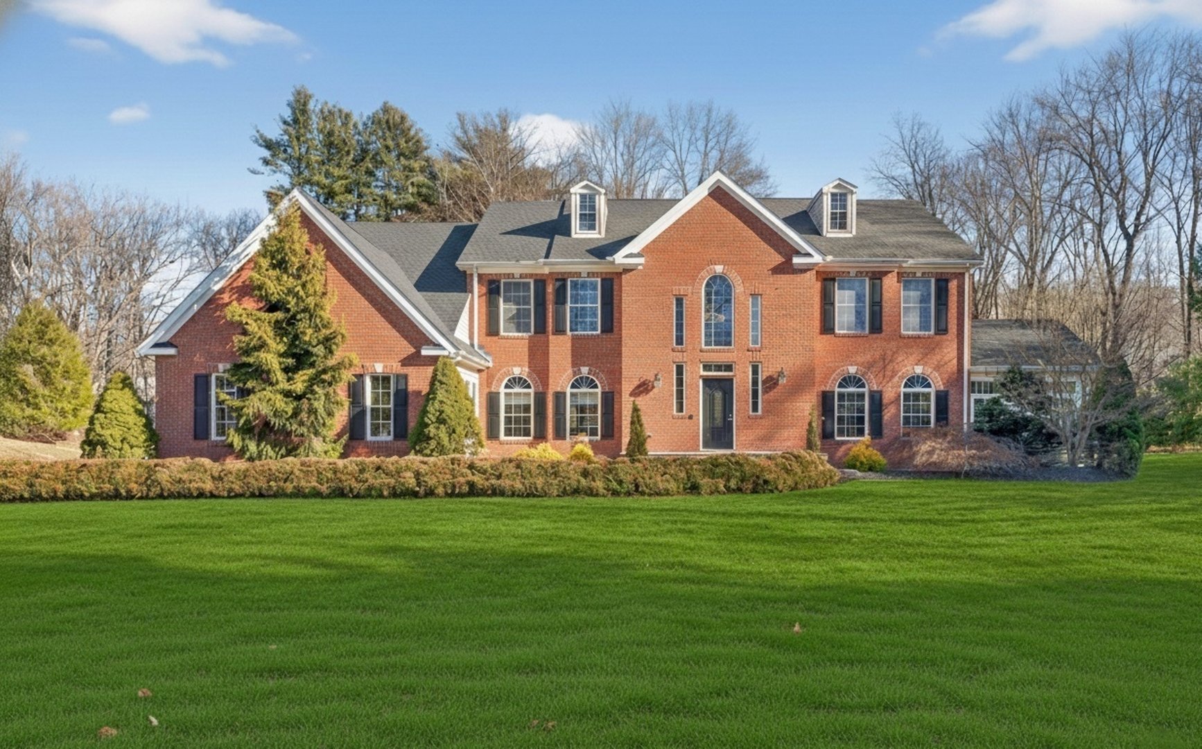 489 Amity Road Photo 1