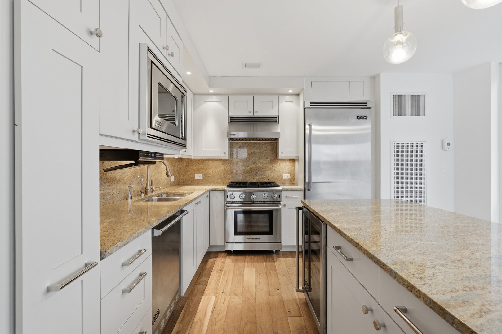 5 Renaissance Square  #16D Photo 8