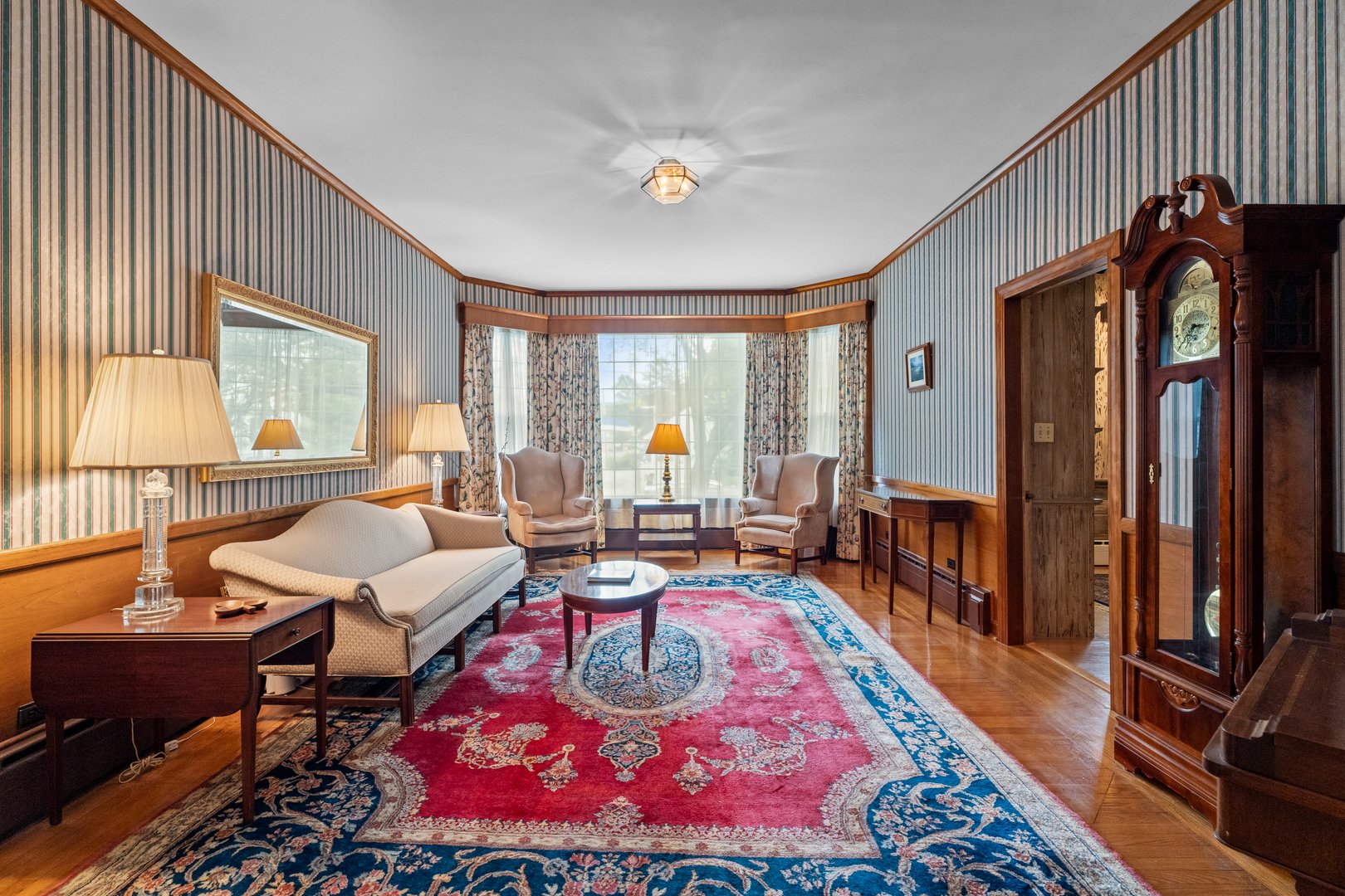 32 East Main Street Photo 20