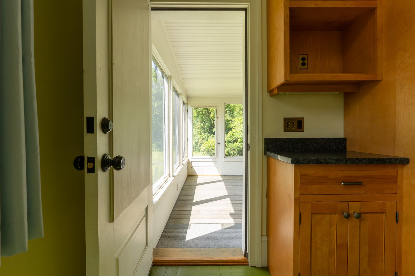 560 Stockbridge Rd Photo 10