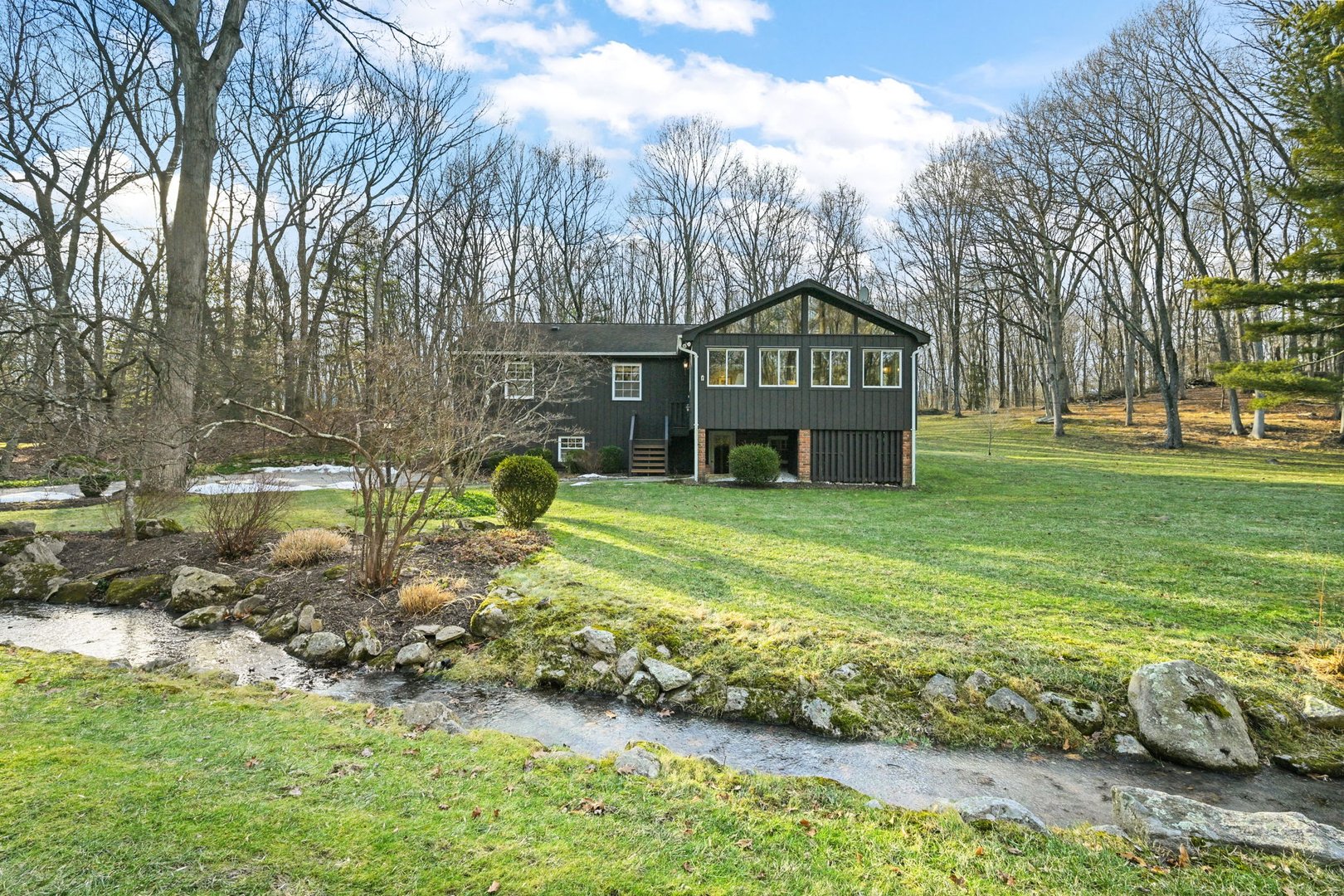 54 Lockwood Road Photo 33