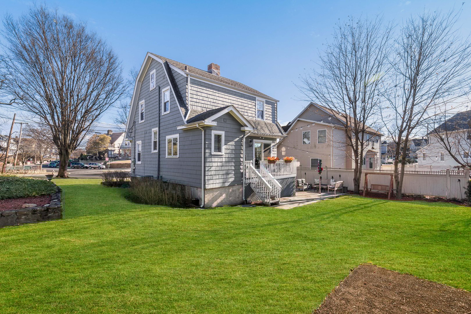 8 Glen Avenue Photo 21