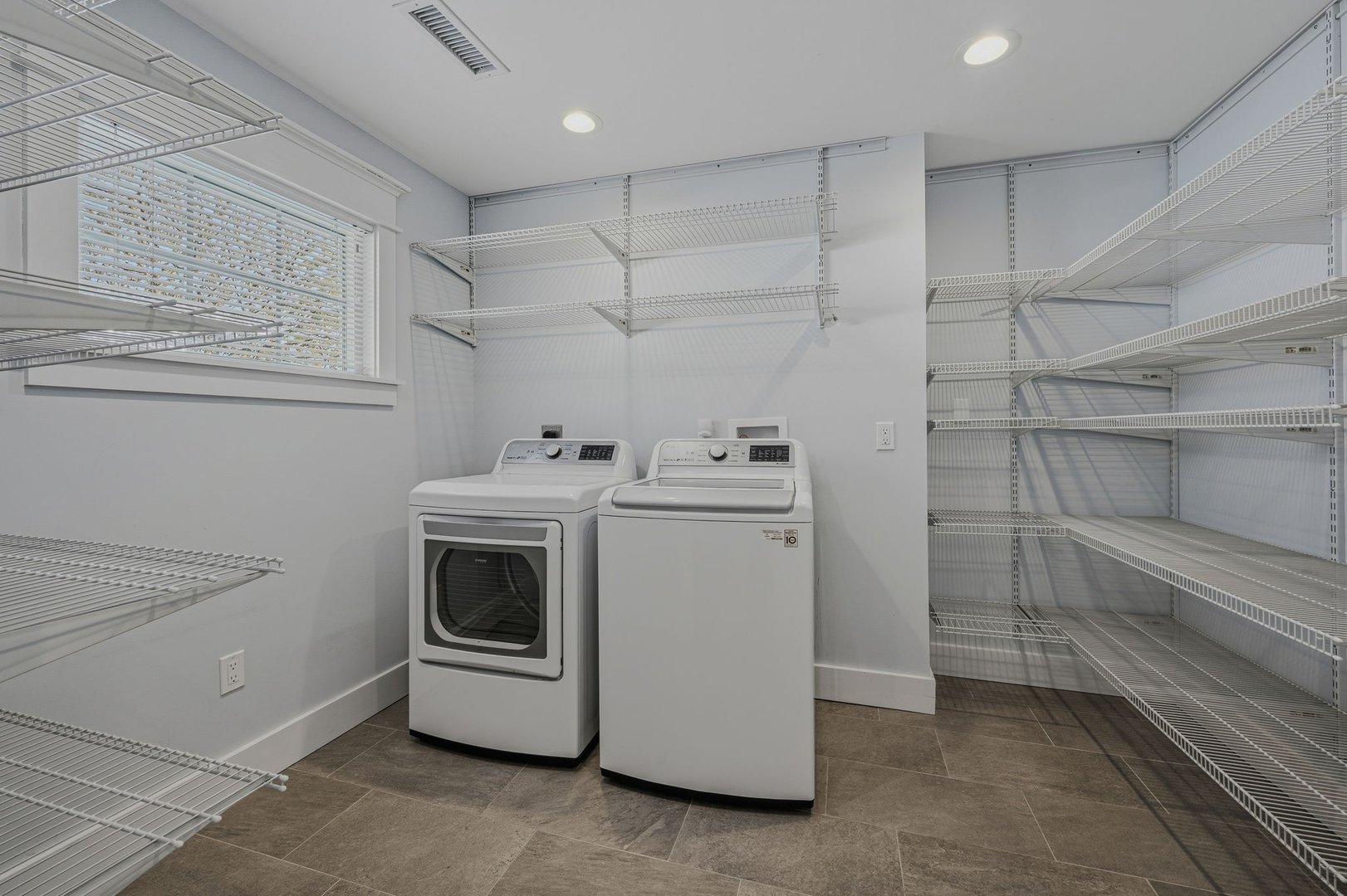 16 Coult Lane Photo 23