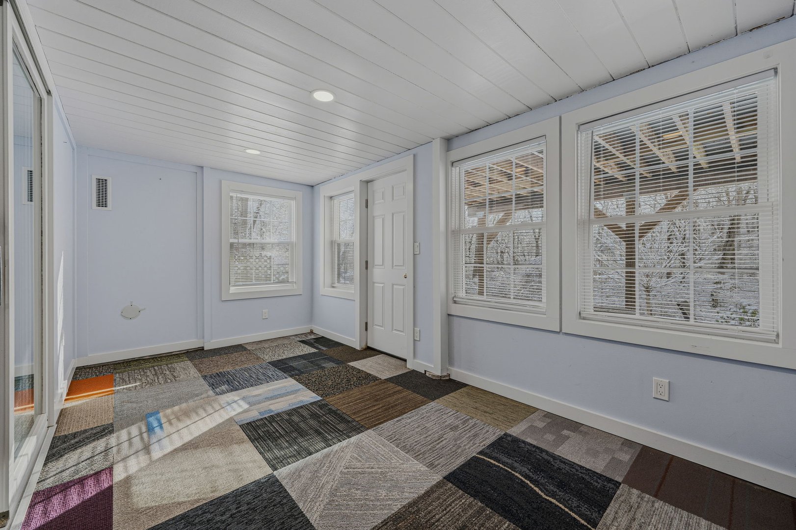 16 Coult Lane Photo 30