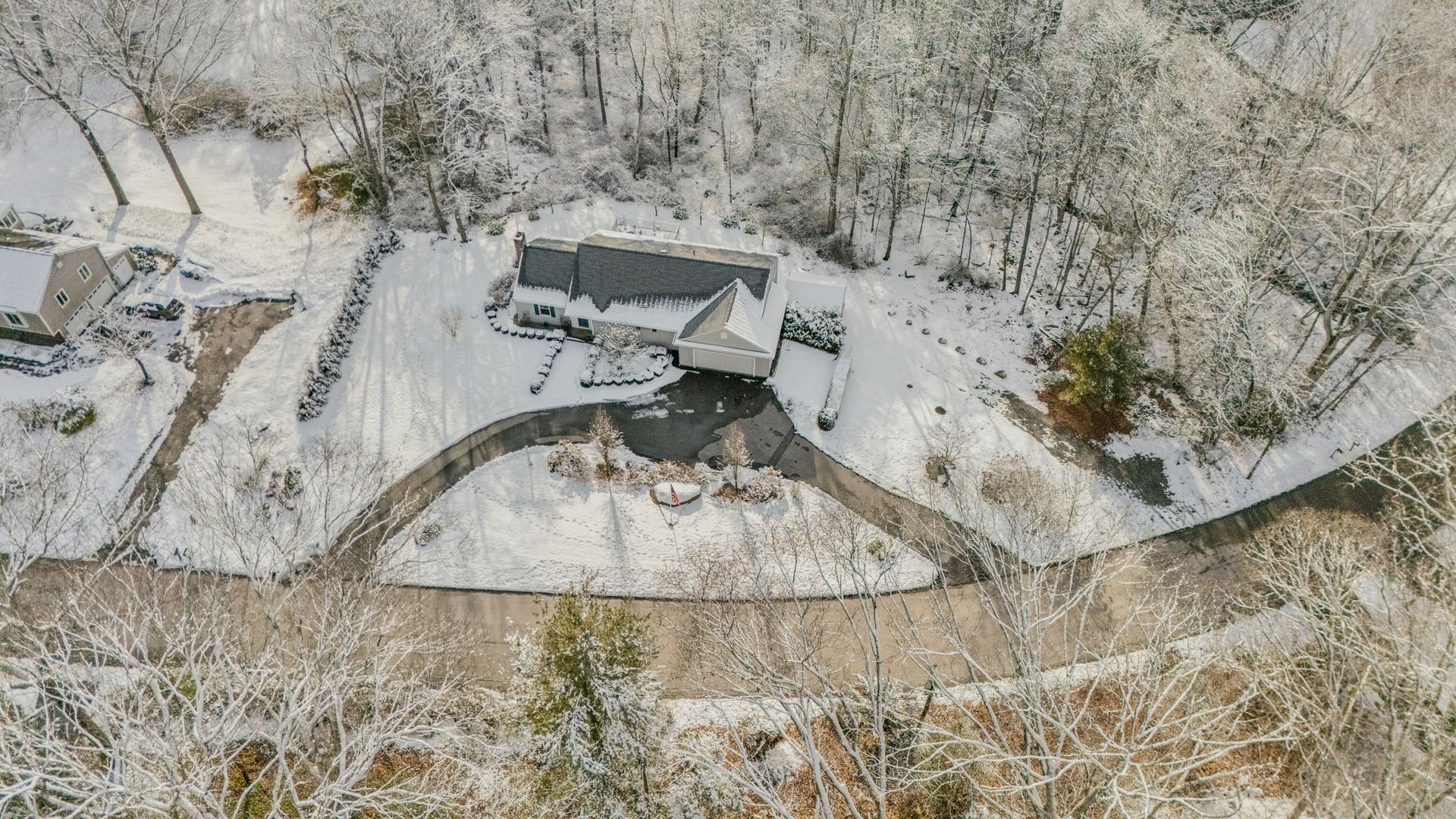 16 Coult Lane Photo 37