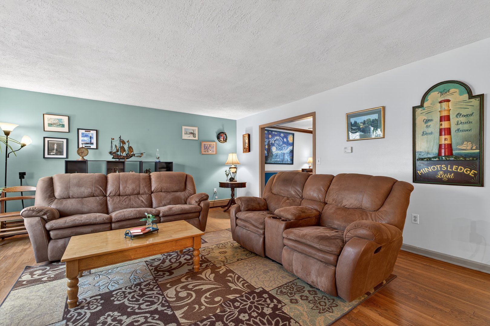 12 Stonybrook Road Photo 5