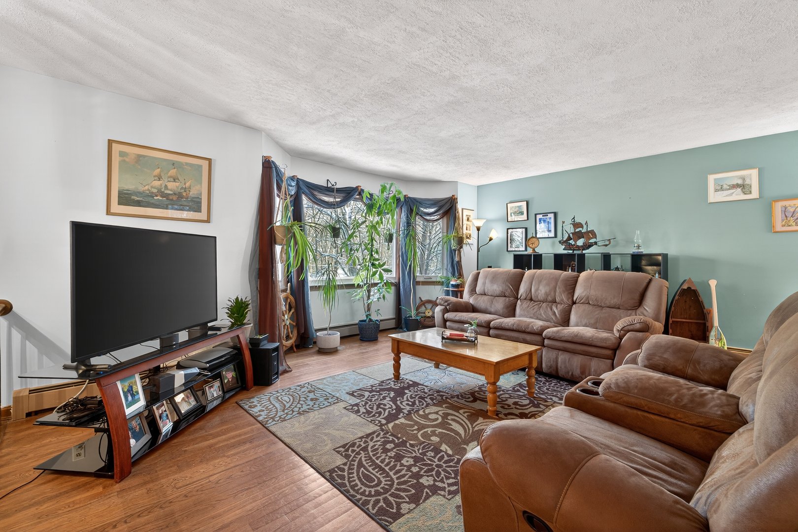 12 Stonybrook Road Photo 6