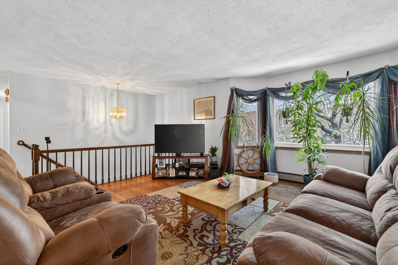 12 Stonybrook Road Photo 7