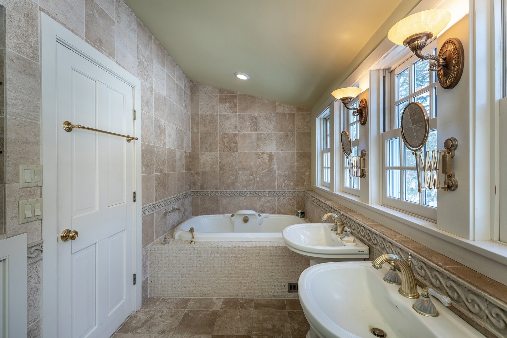 46 Spooner Hill Road Photo 30