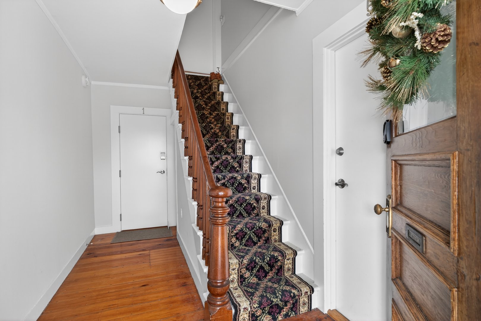 19 Pearl Street Photo 5