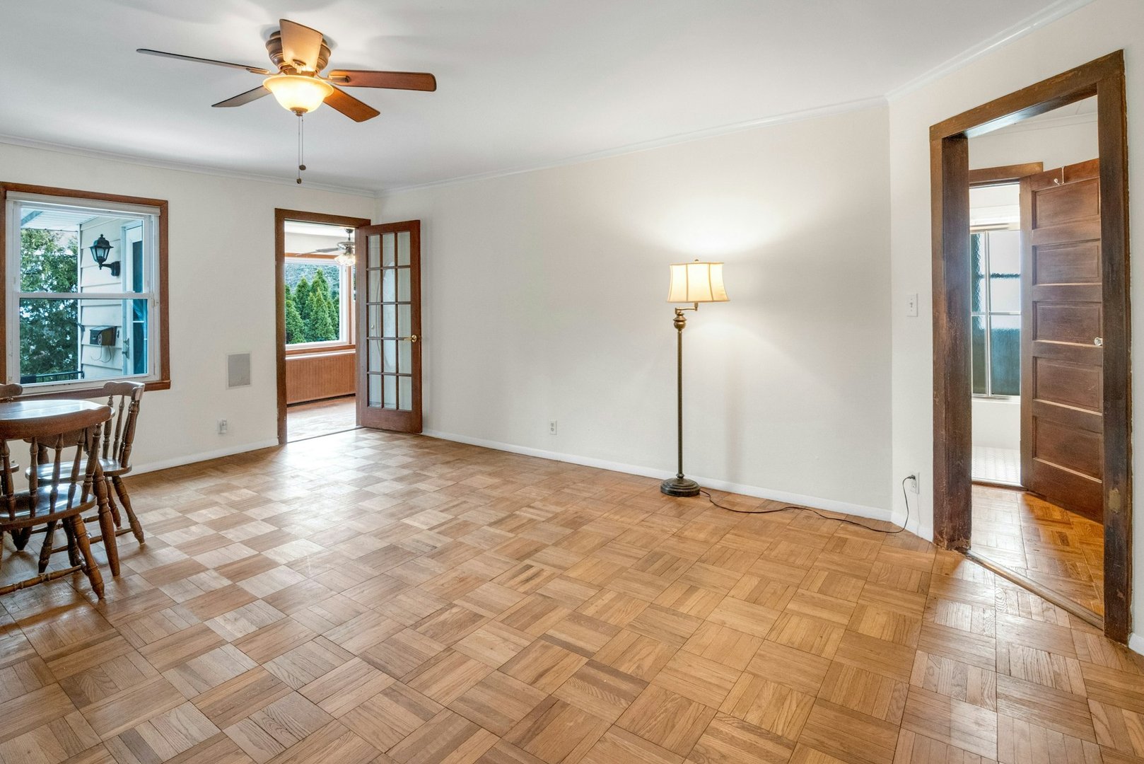 15 N Evarts Avenue Photo 9