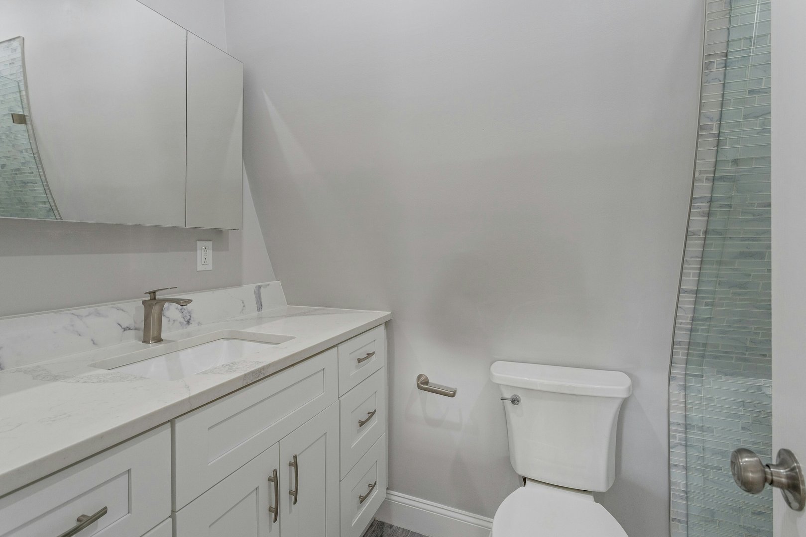 11 Edgemont Road Photo 7