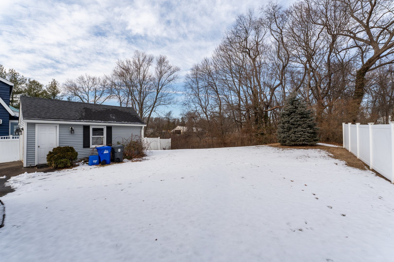 40 Elm Street Photo 24