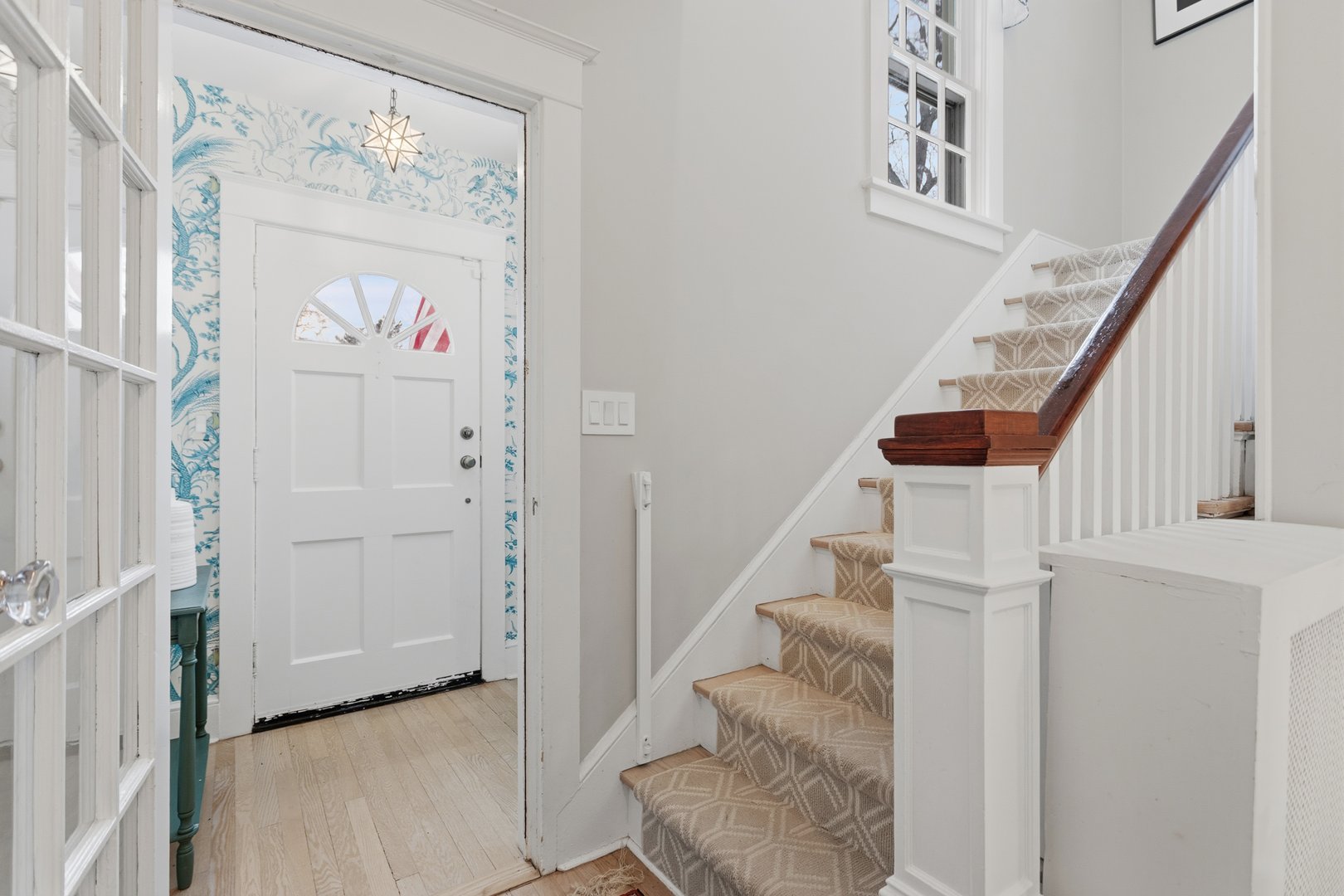 17 Sunnyside Avenue Photo 4