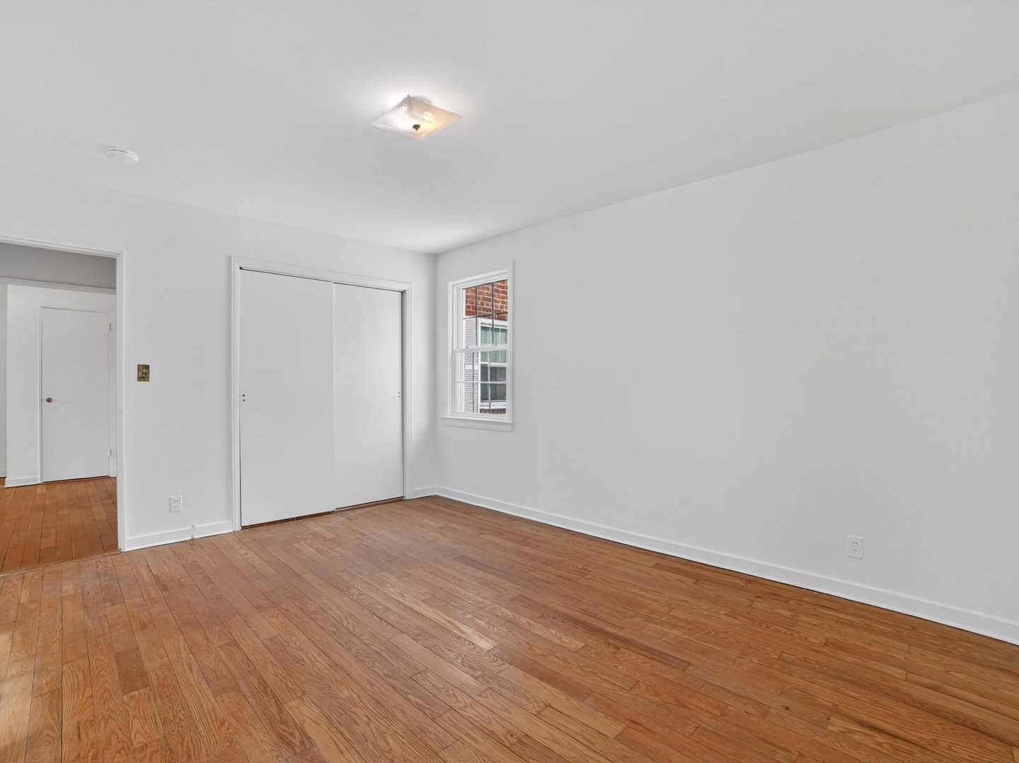 751 N Broadway  #2D Photo 13
