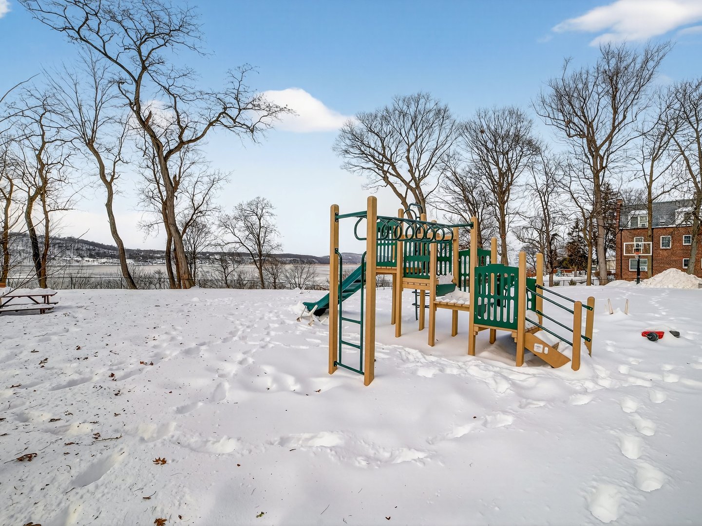 751 N Broadway  #2D Photo 19