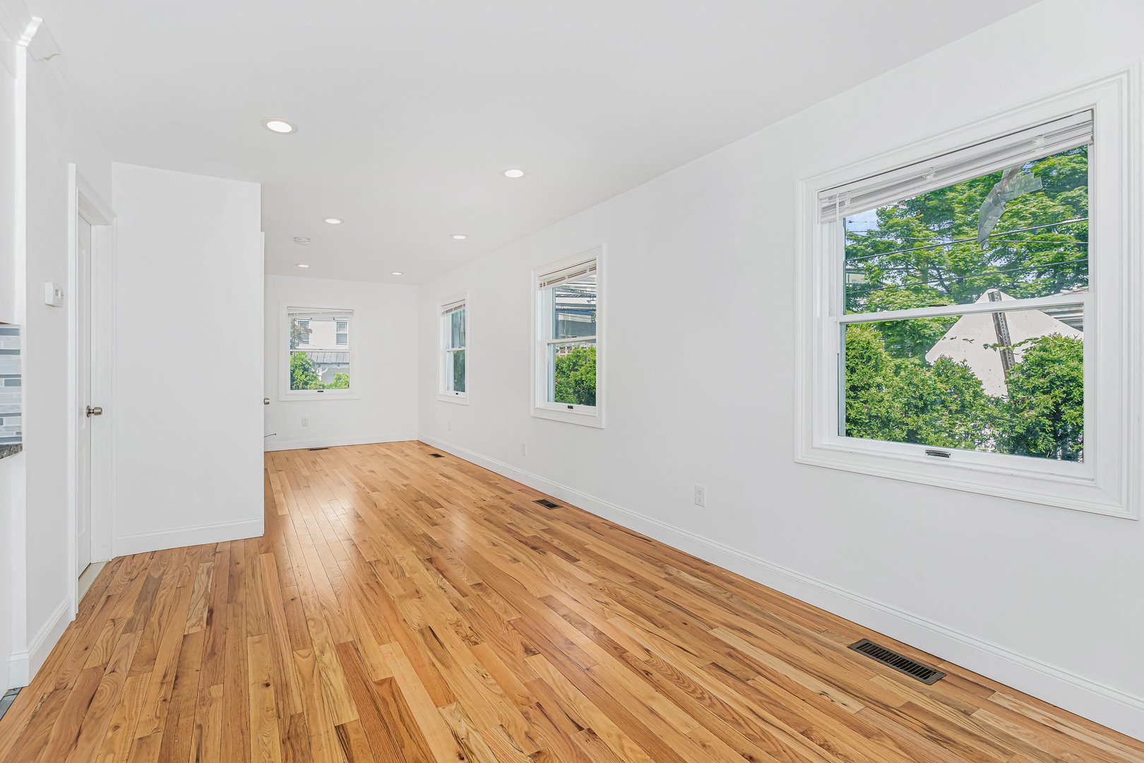 174 Ashford Avenue  #B Photo 2