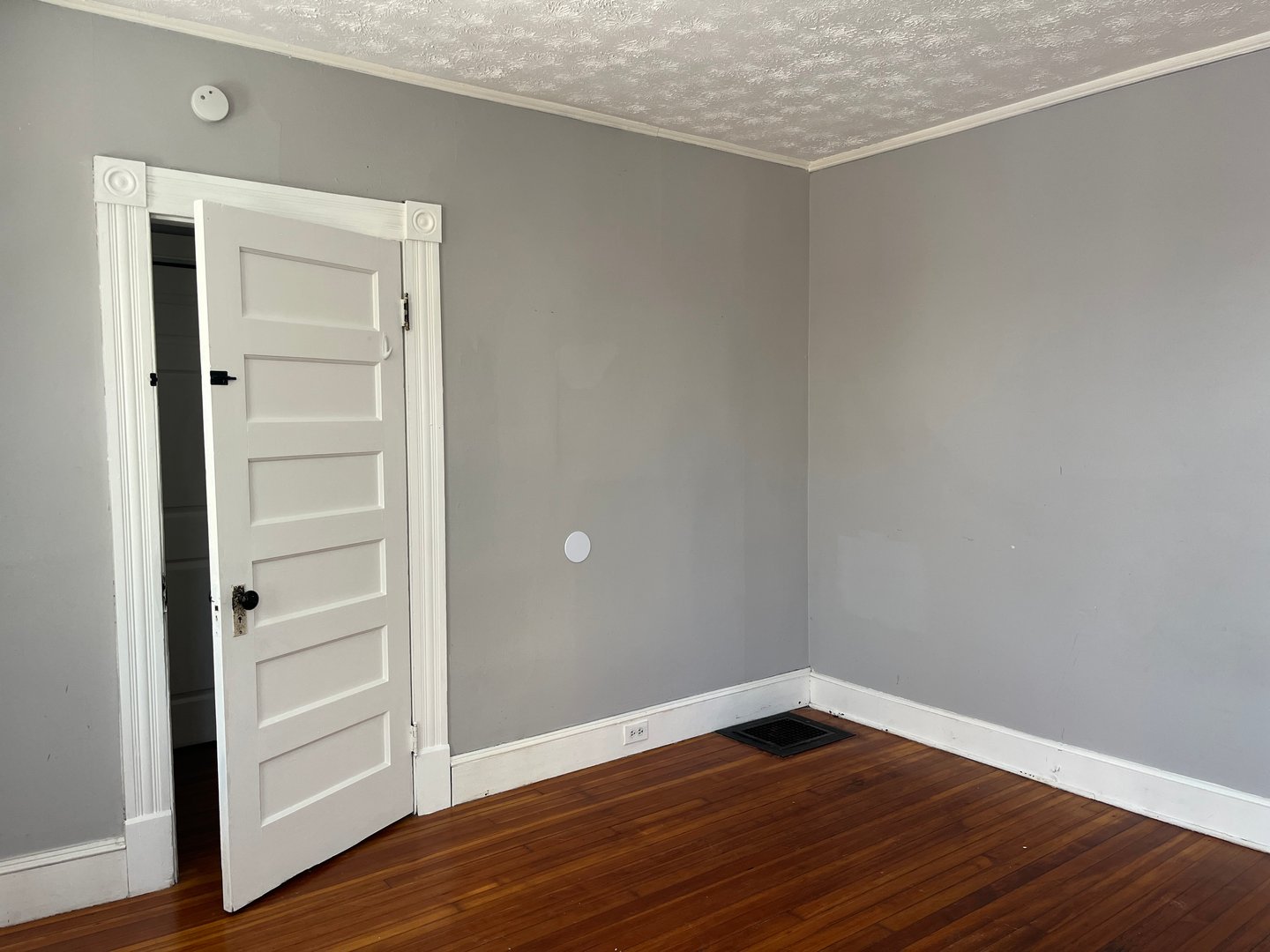 78 Svea Avenue Photo 8