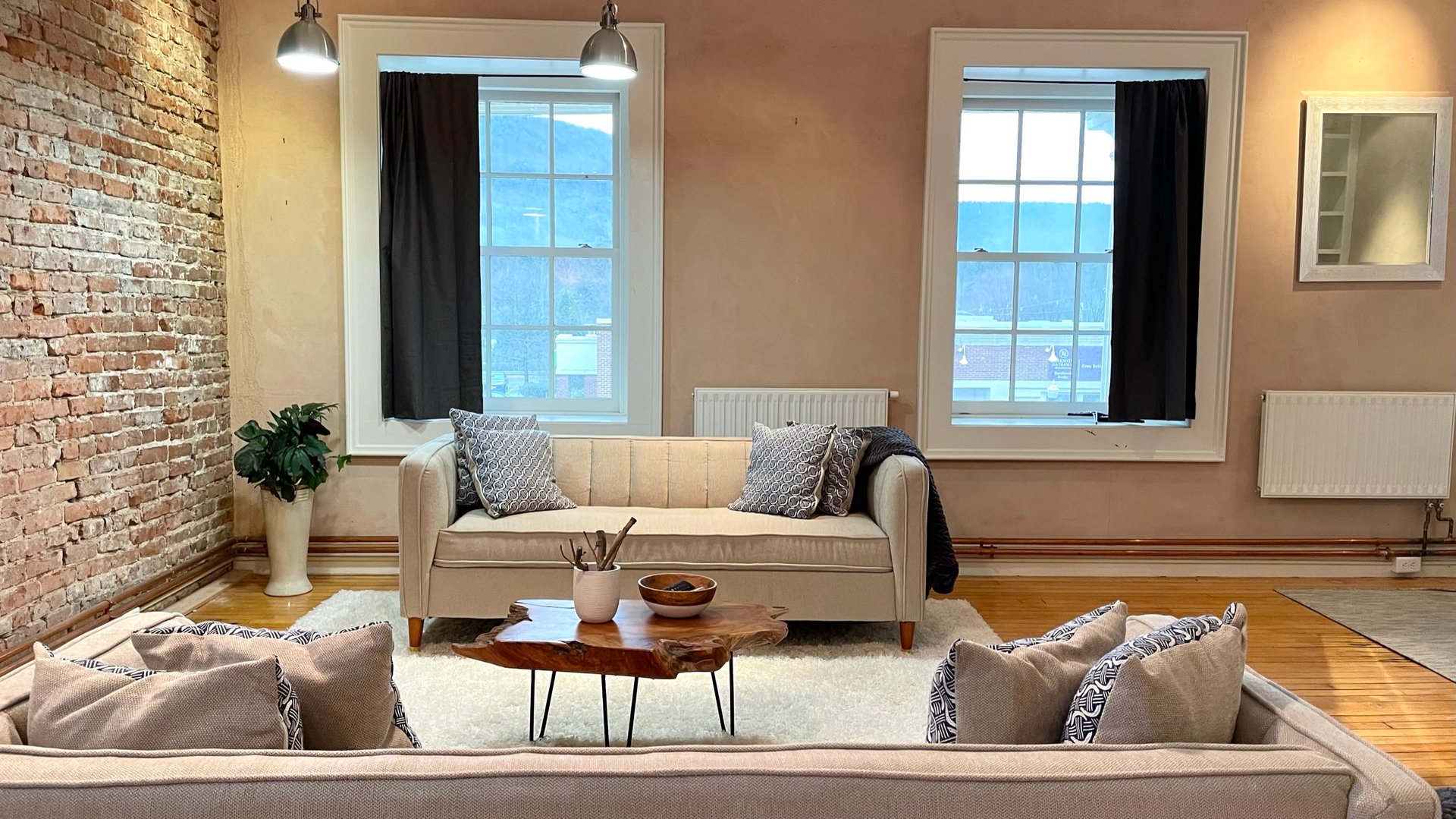 264 Main St  #B Photo 3