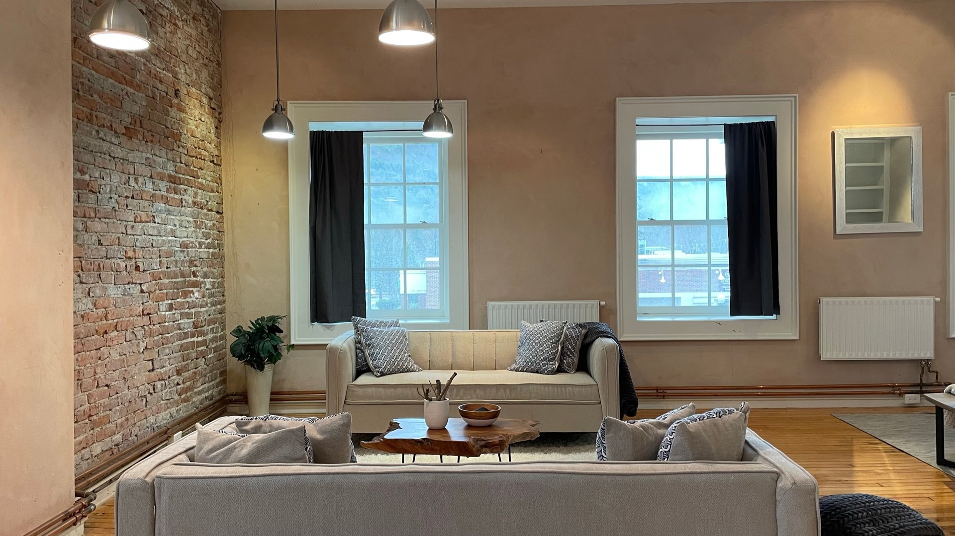 264 Main St  #B Photo 9