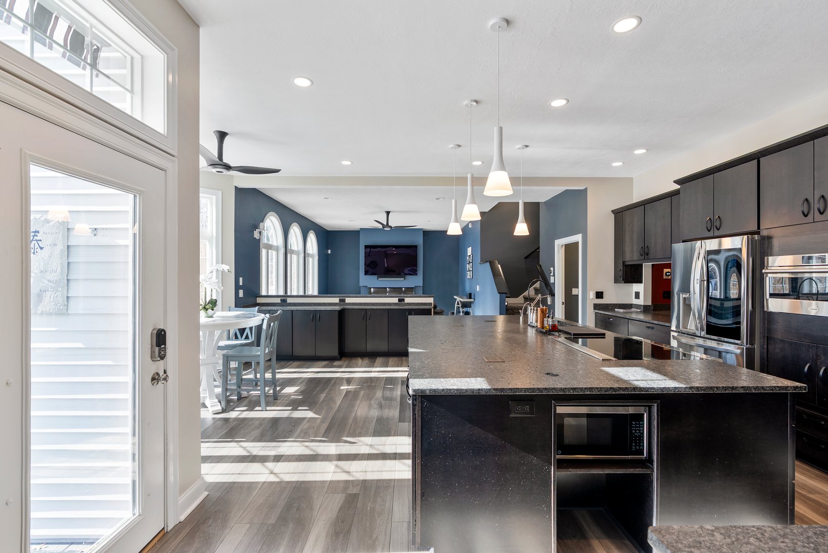 36 & 36R Holly Circle Photo 10