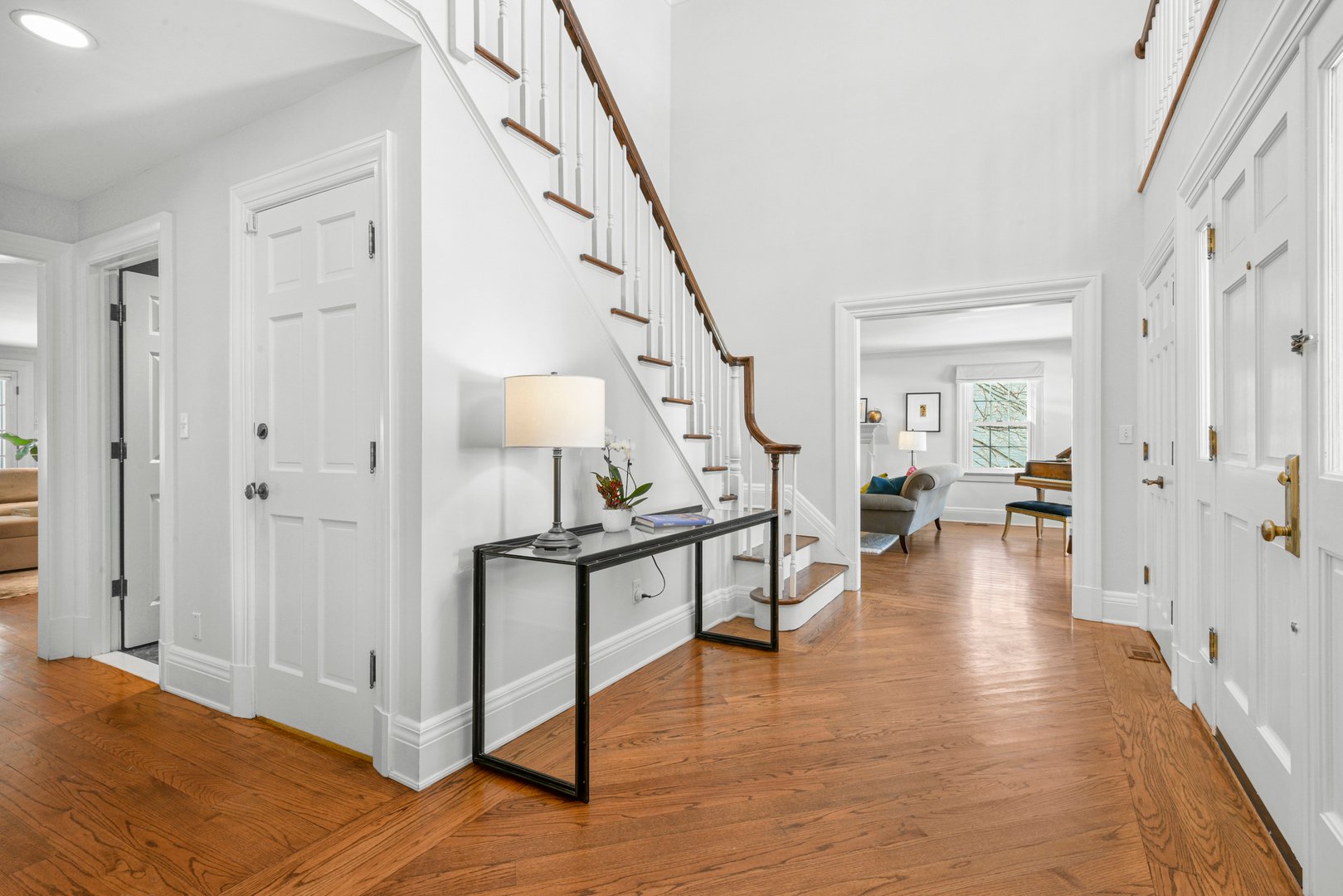 10 Hilltop Road Photo 4