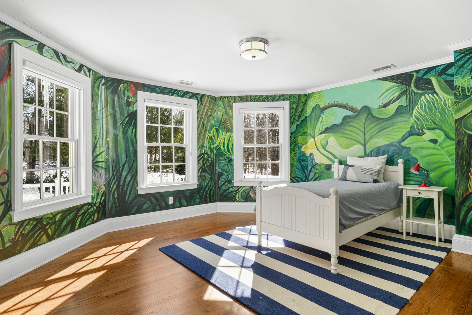 10 Hilltop Road Photo 32