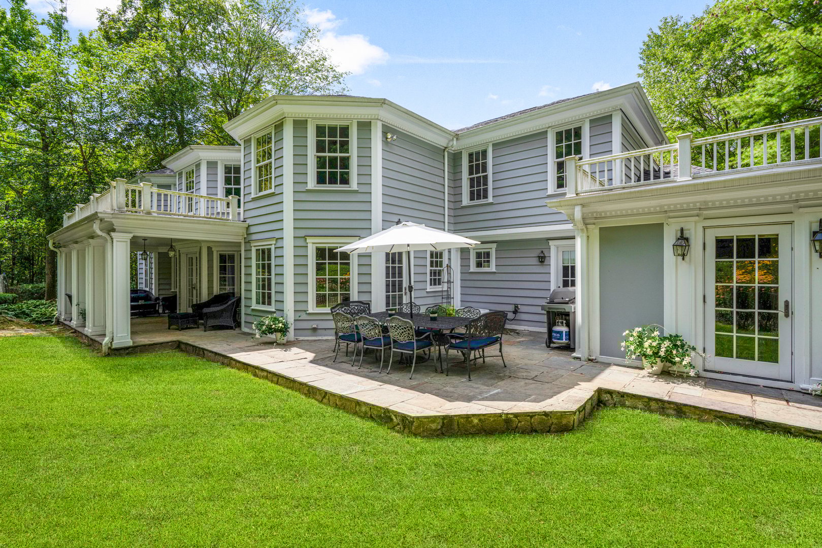 10 Hilltop Road Photo 38