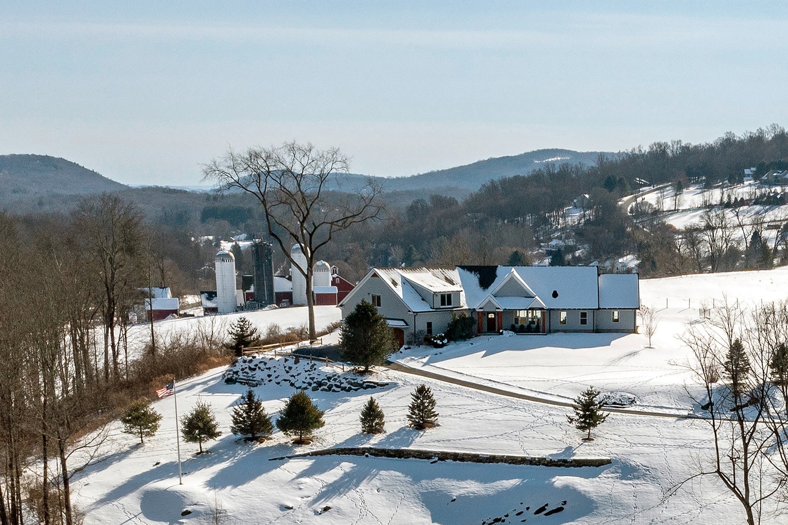 105 Route 39 North Photo 1