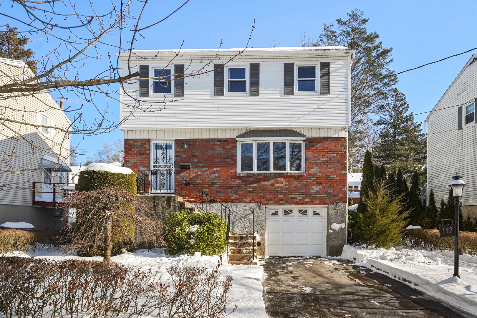 192 Helena Avenue Photo 1