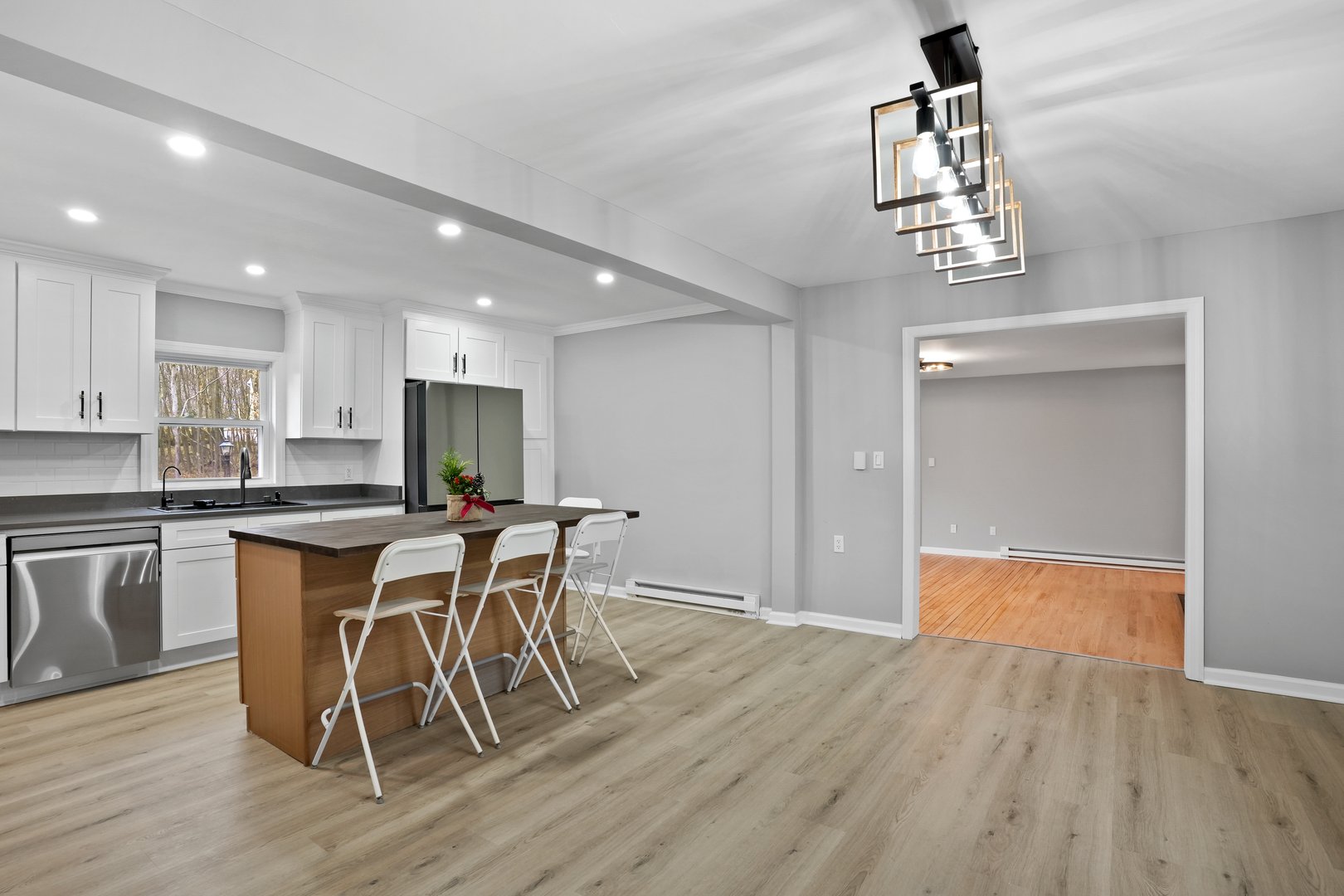 517 E Mountain Road N  #515-517 Photo 6