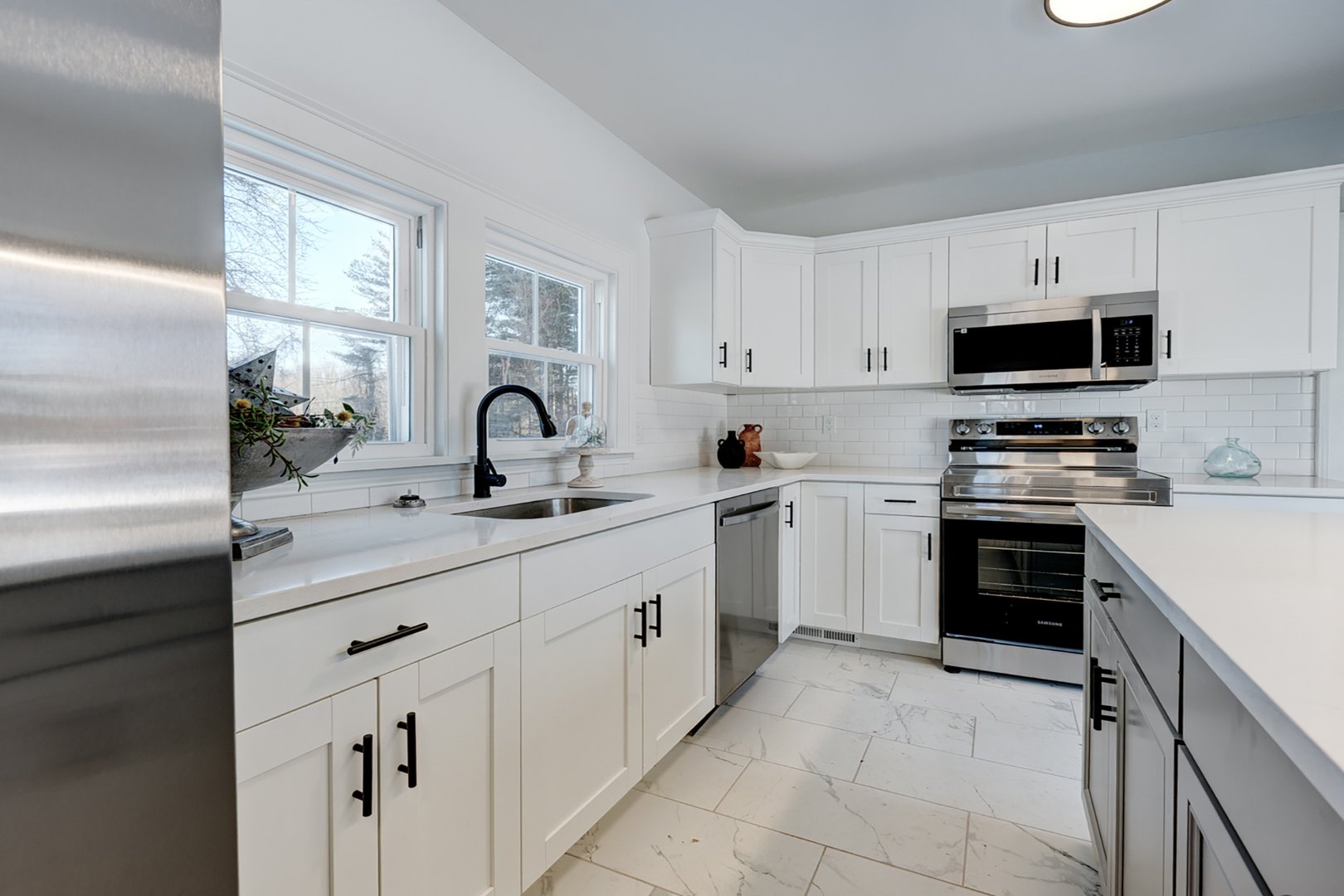 76 Griffin Road Photo 7