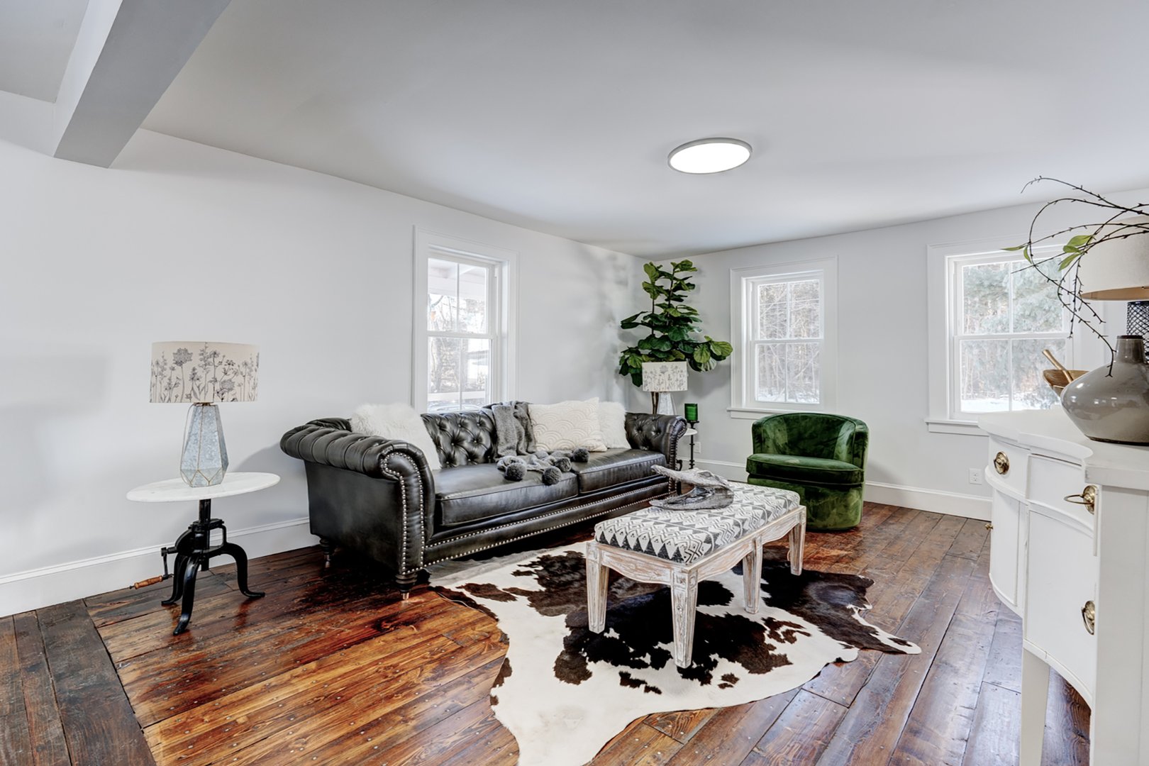 76 Griffin Road Photo 12