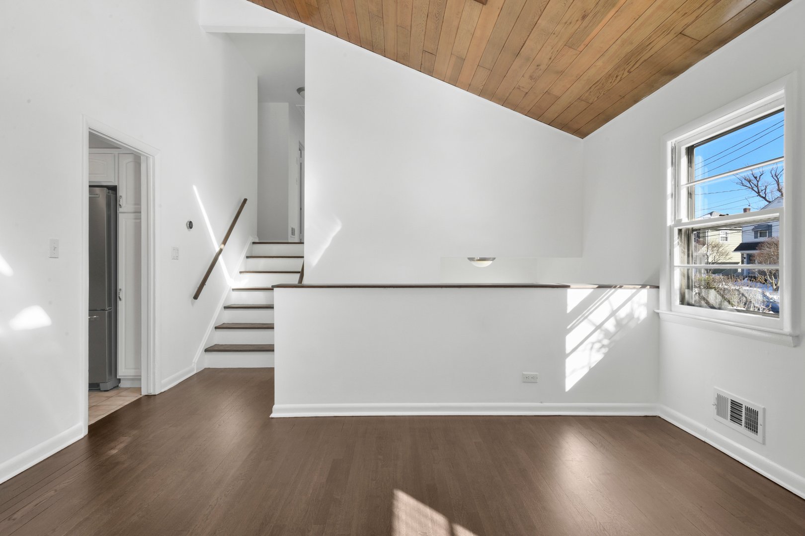 46 Harding Drive Photo 4