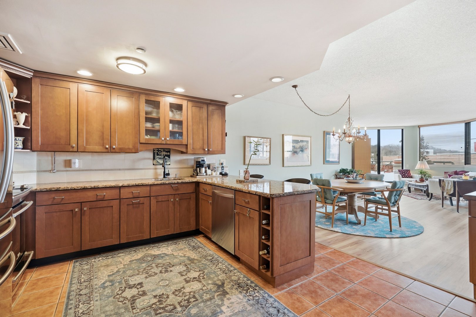 50 Hartsdale Avenue E  #7A Photo 9