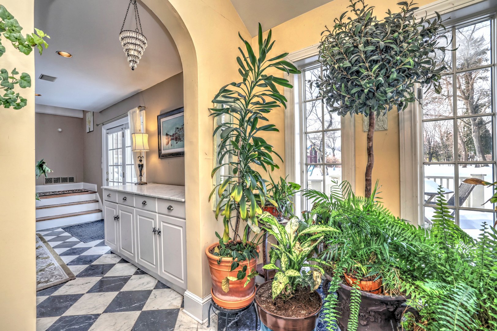 152 West River Street Photo 18