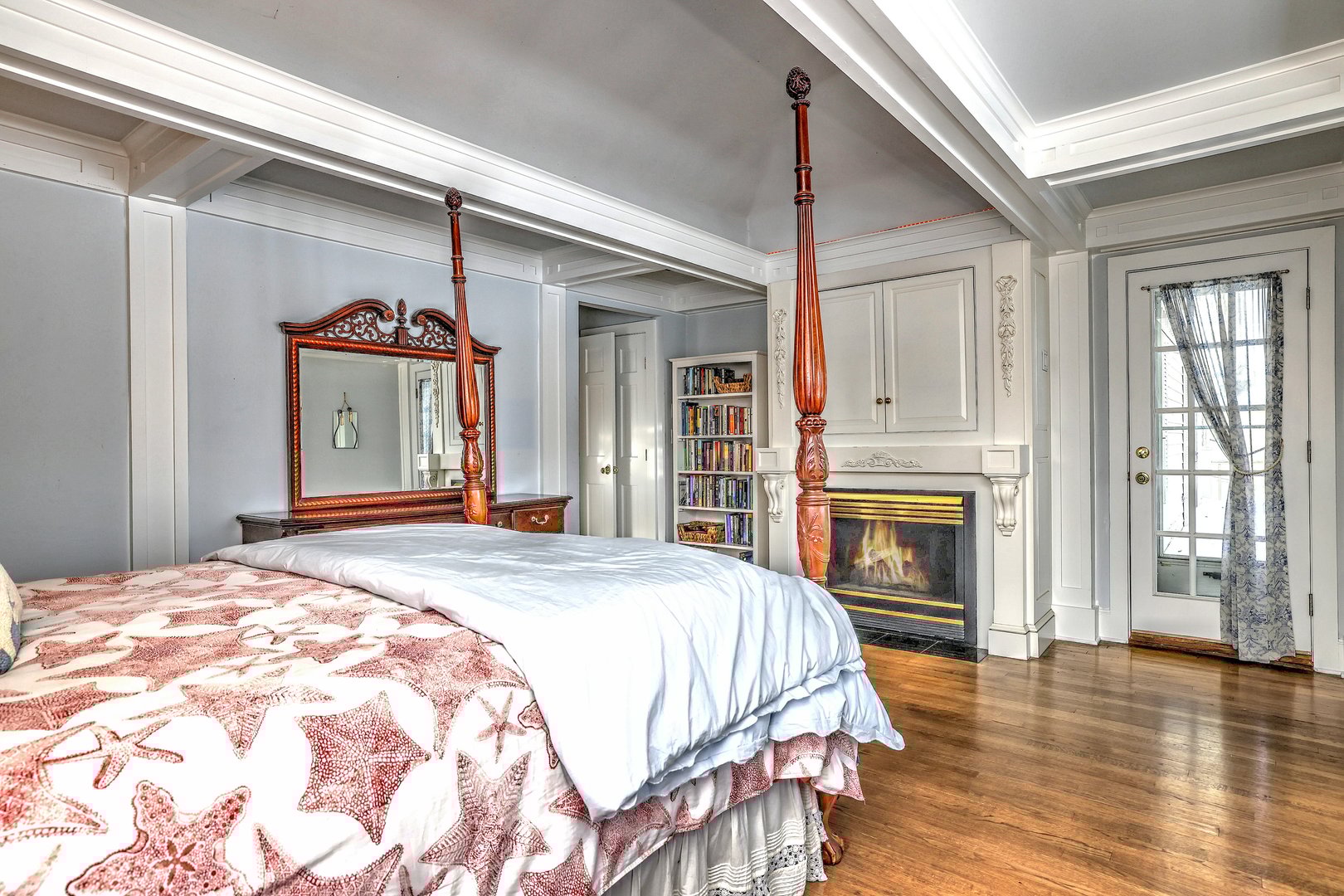 152 West River Street Photo 26