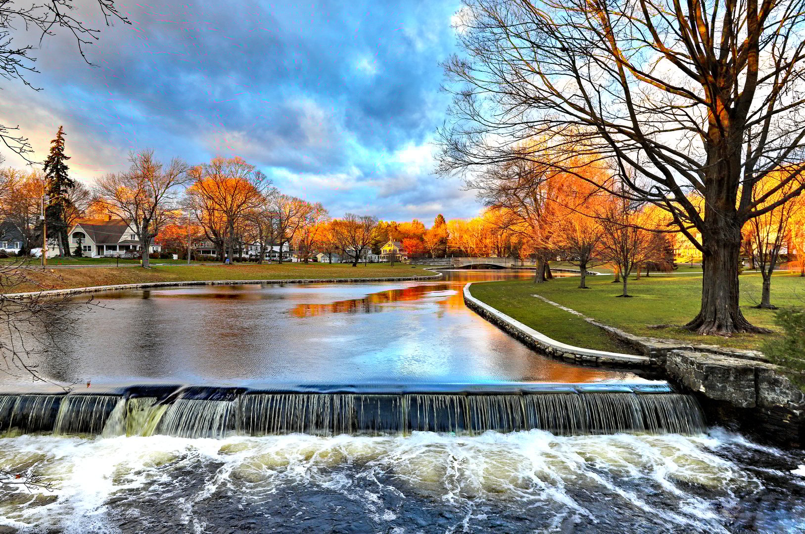 152 West River Street Photo 36