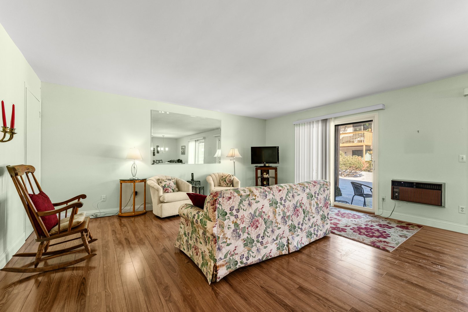 180 Colonial Road  #APT A2 Photo 7