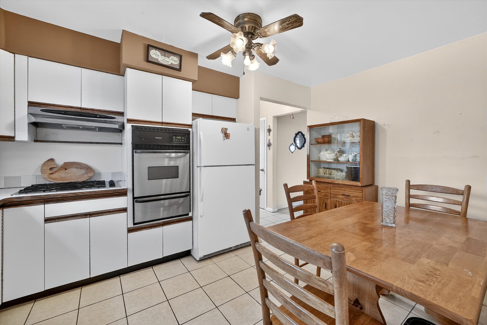 40 Aka 38 Grange Avenue Photo 8