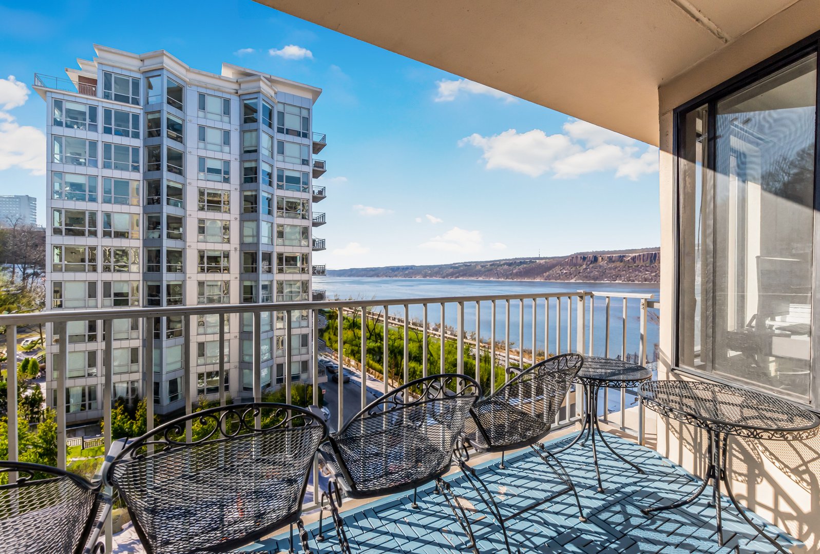 1155 Warburton Avenue  #6H Photo 10