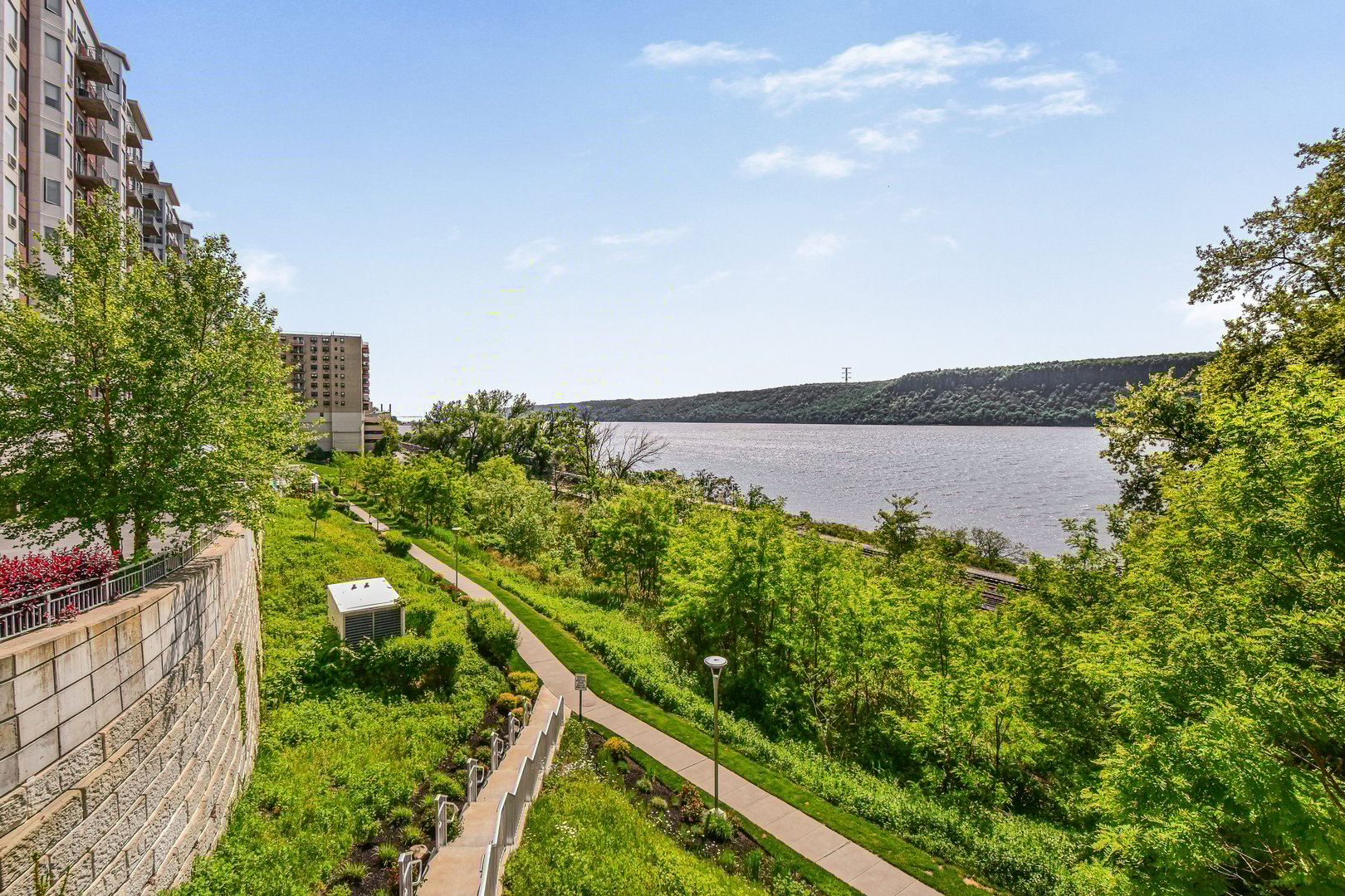 1155 Warburton Avenue  #6H Photo 26