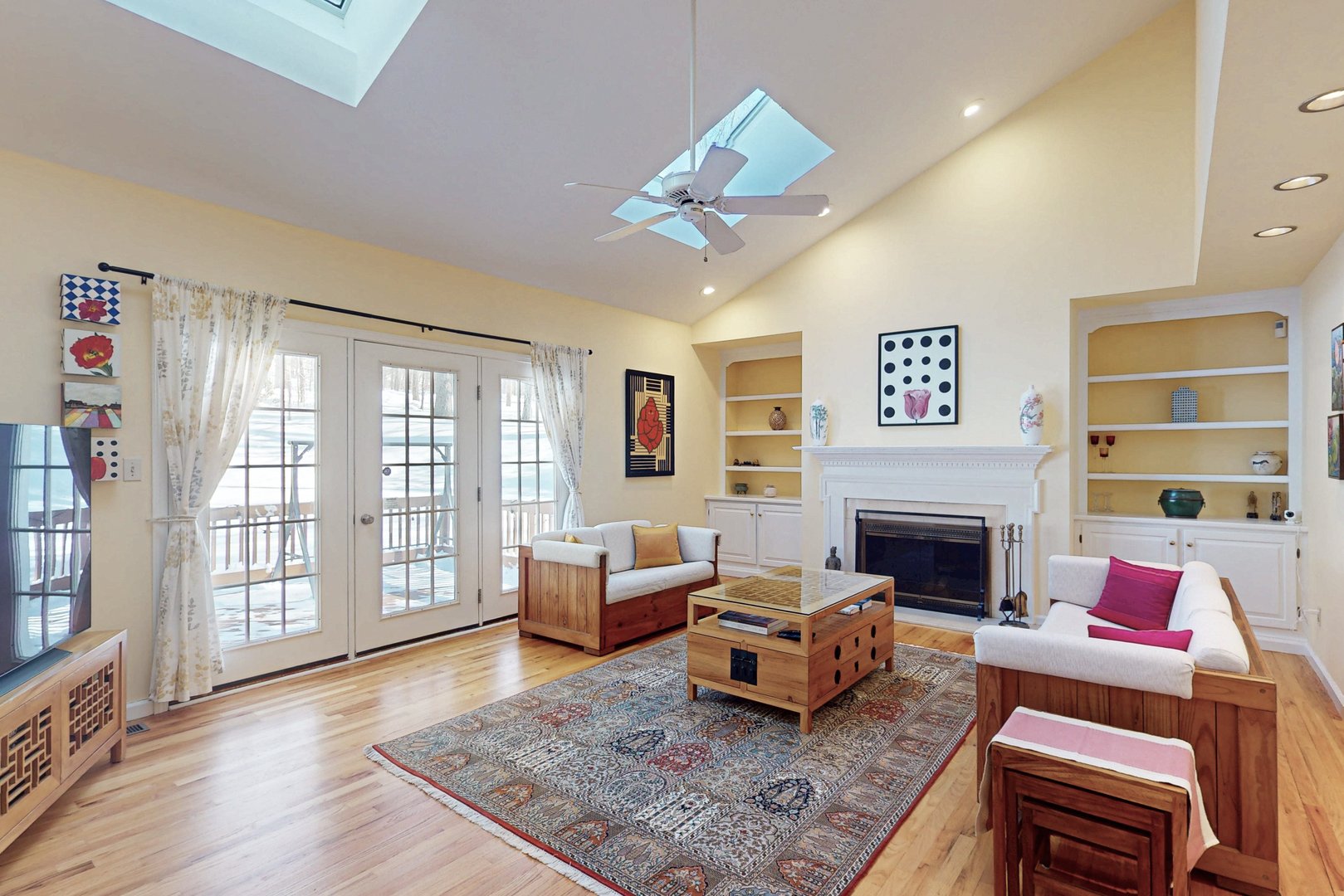 183 Coachmans Drive Photo 14