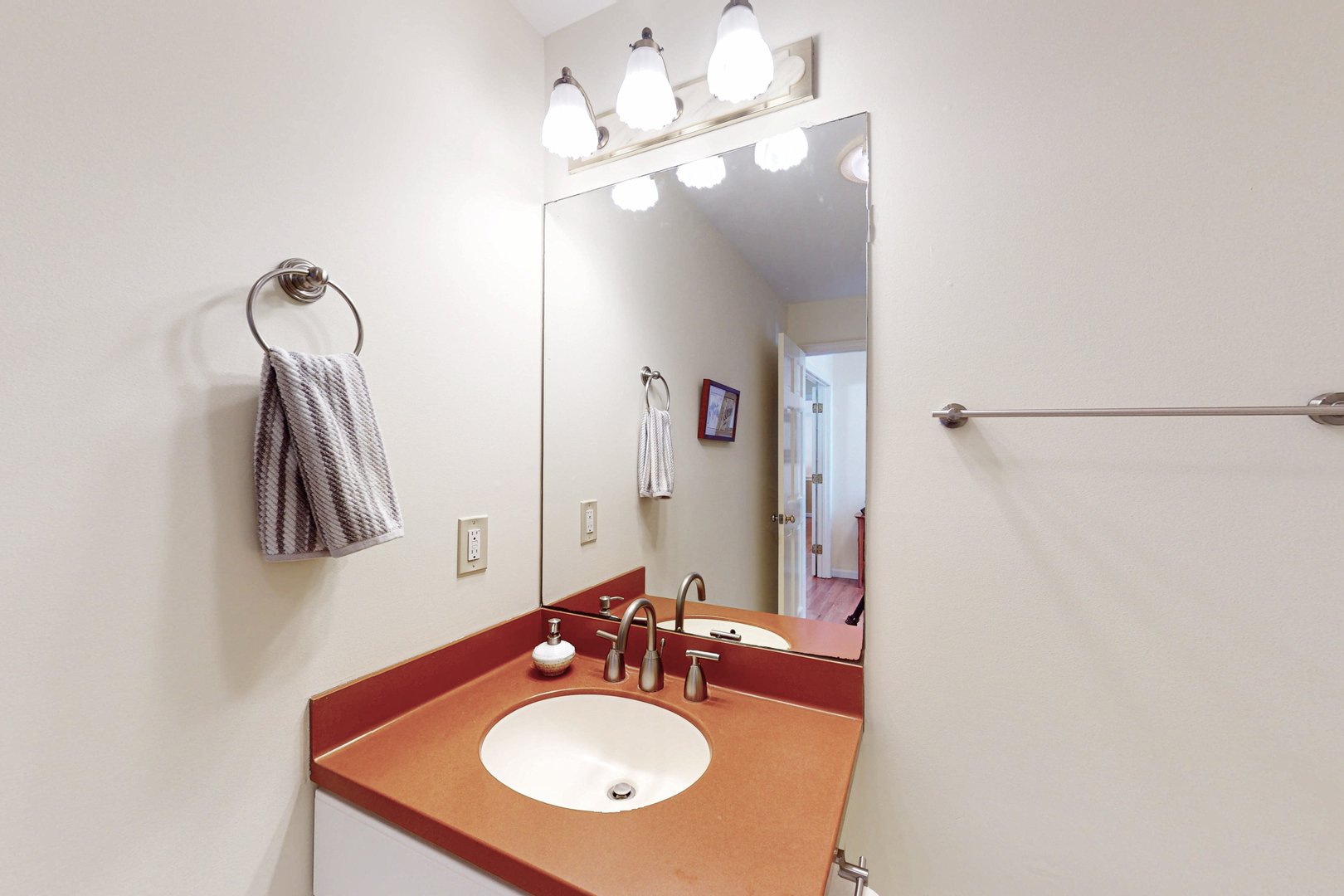 183 Coachmans Drive Photo 21