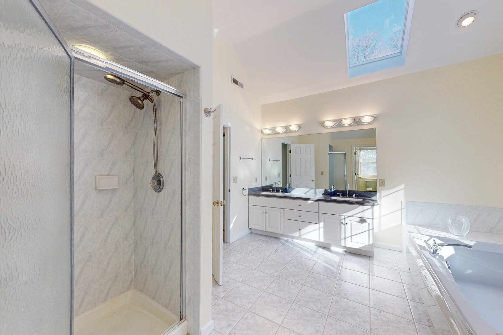 183 Coachmans Drive Photo 25