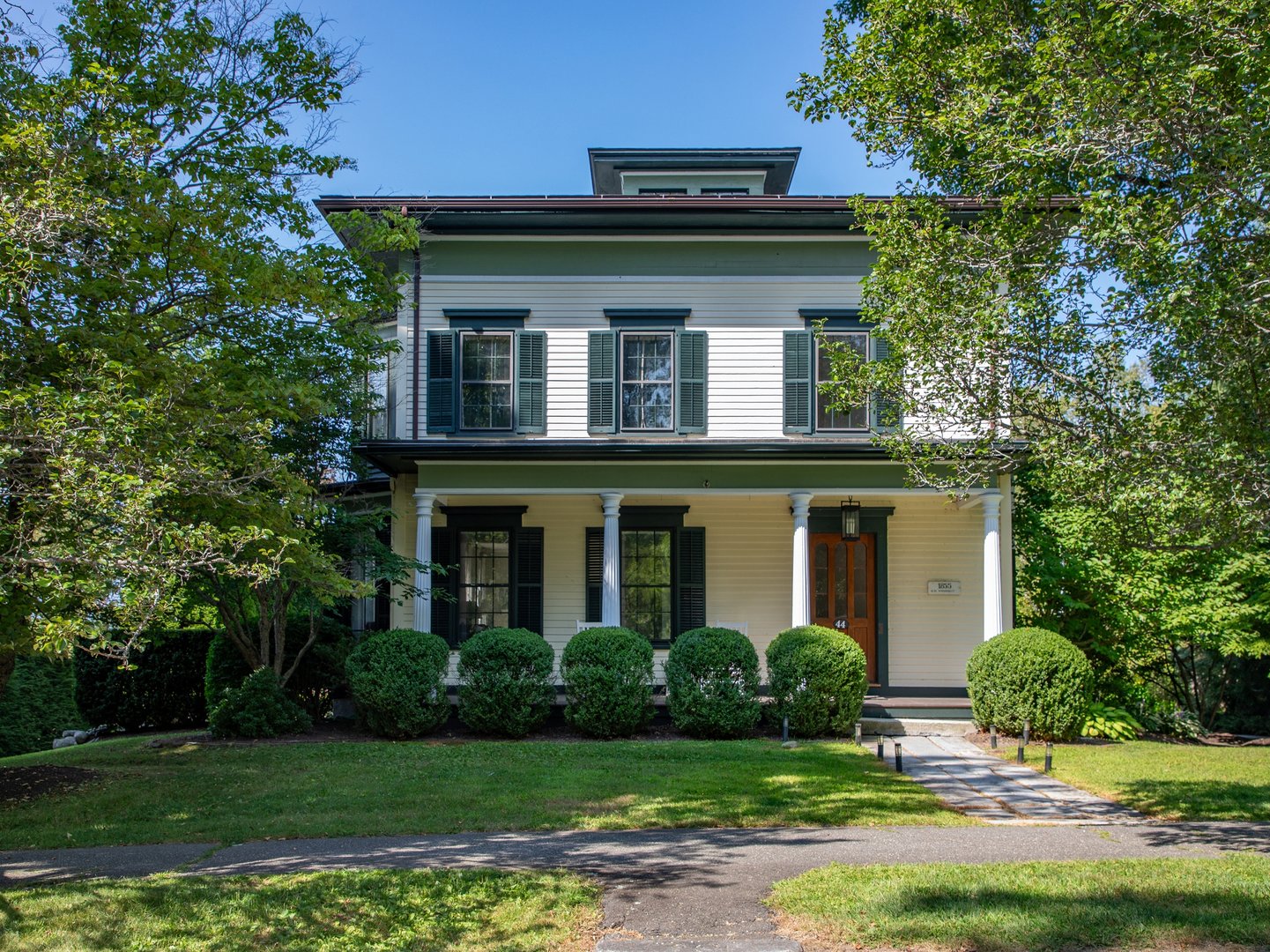 44 South Street Photo 1