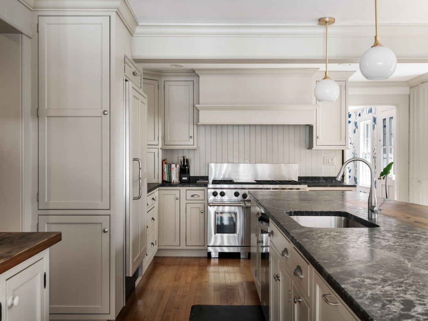 44 South Street Photo 9