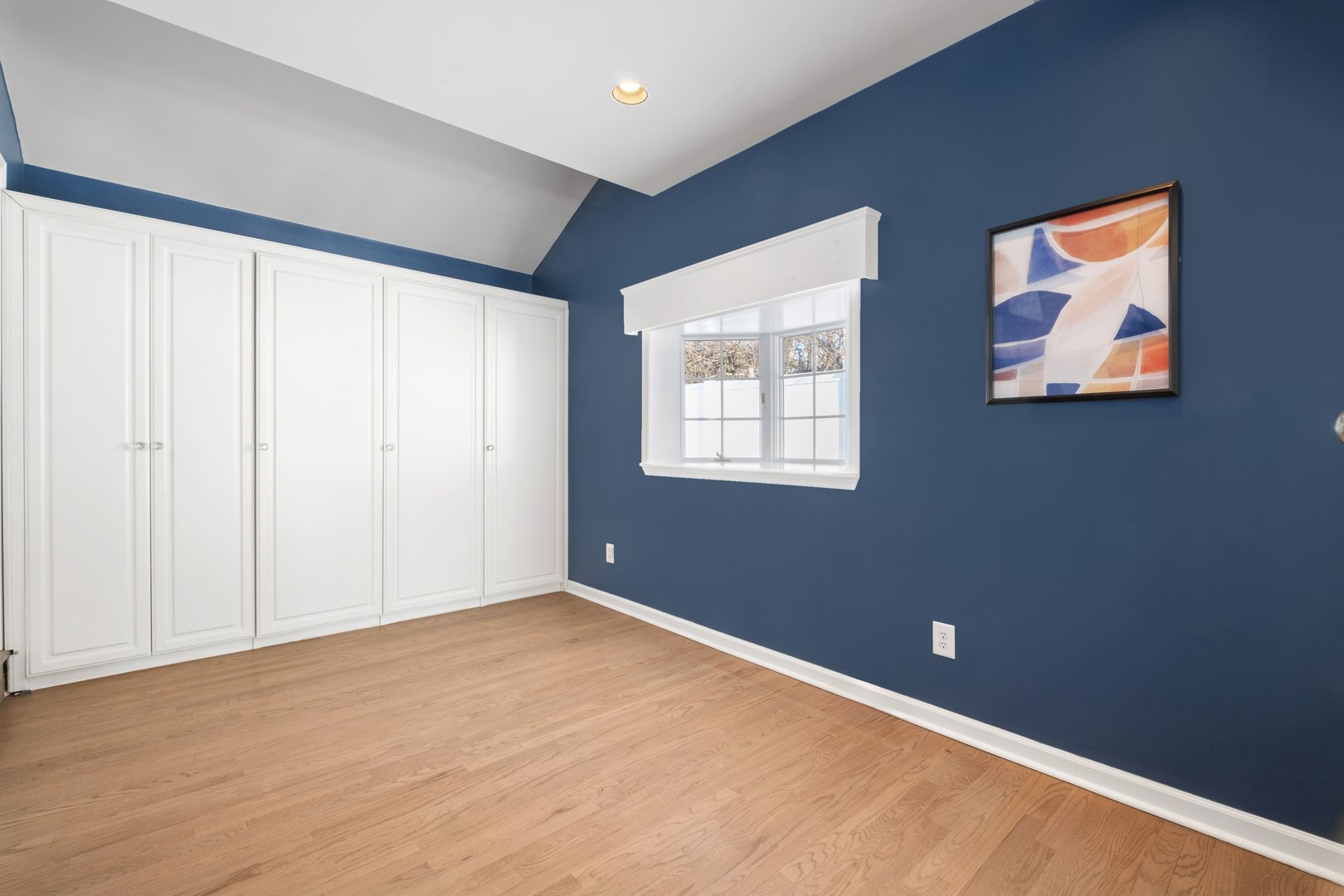 66 Middle Road Photo 11