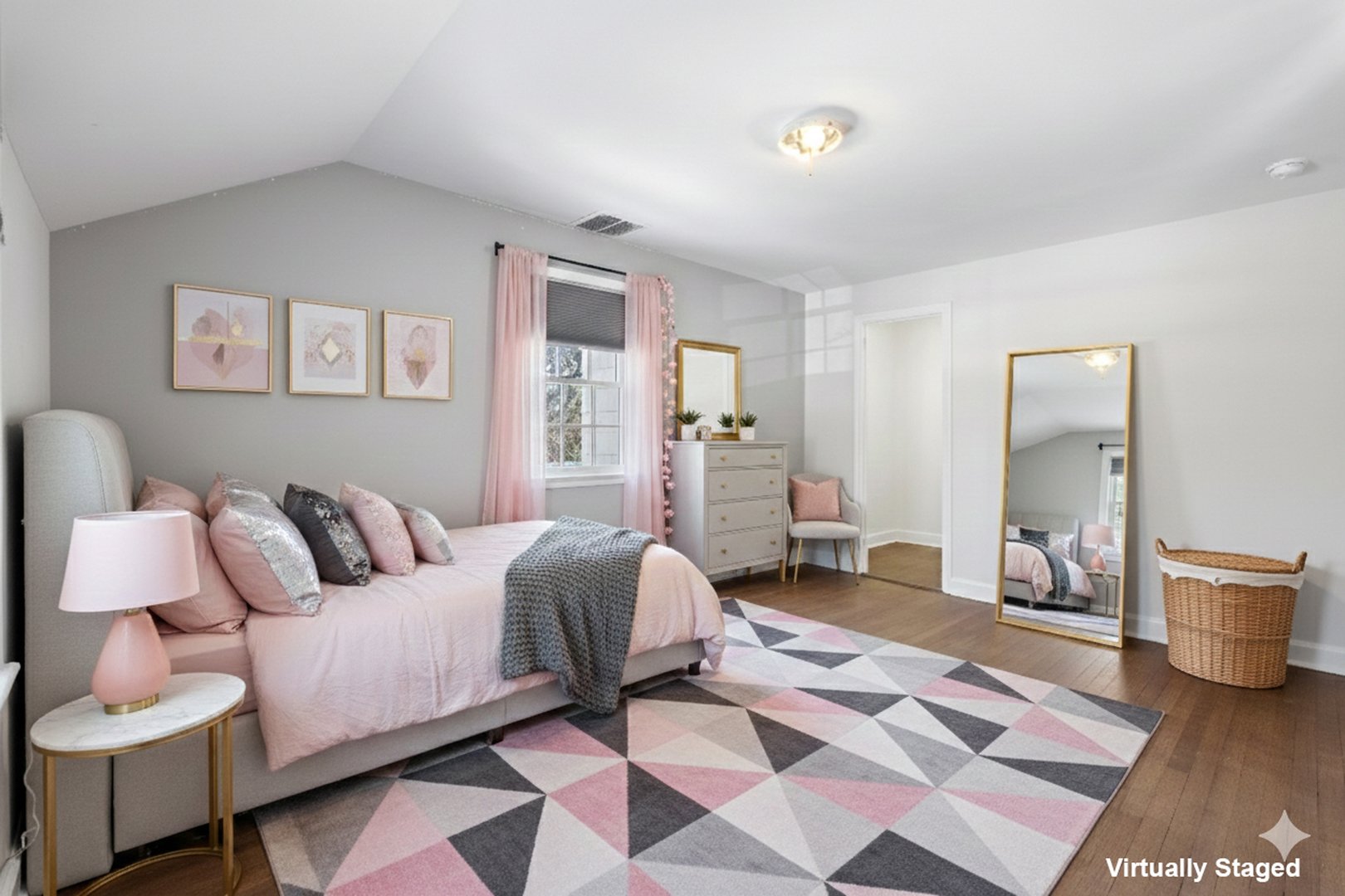 66 Middle Road Photo 31